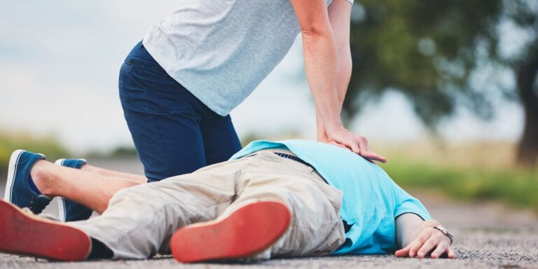 Grateful Winnipeg man survives cardiac arrest after strangers perform CPR during morning jog