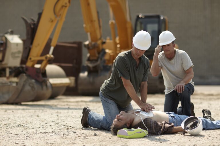 Construction site emergency response after worker’s fatal fall highlights importance of first aid and CPR training