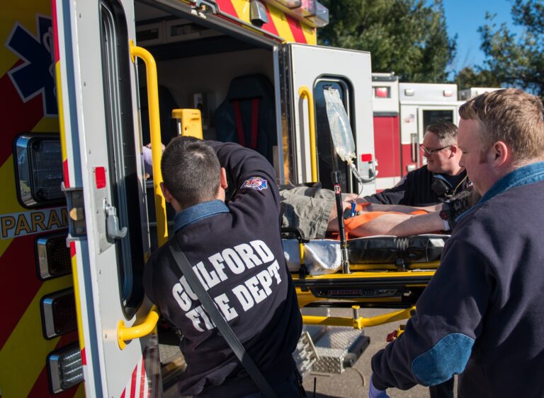 Police investigate violent garage break-in where Red Deer homeowner was injured
